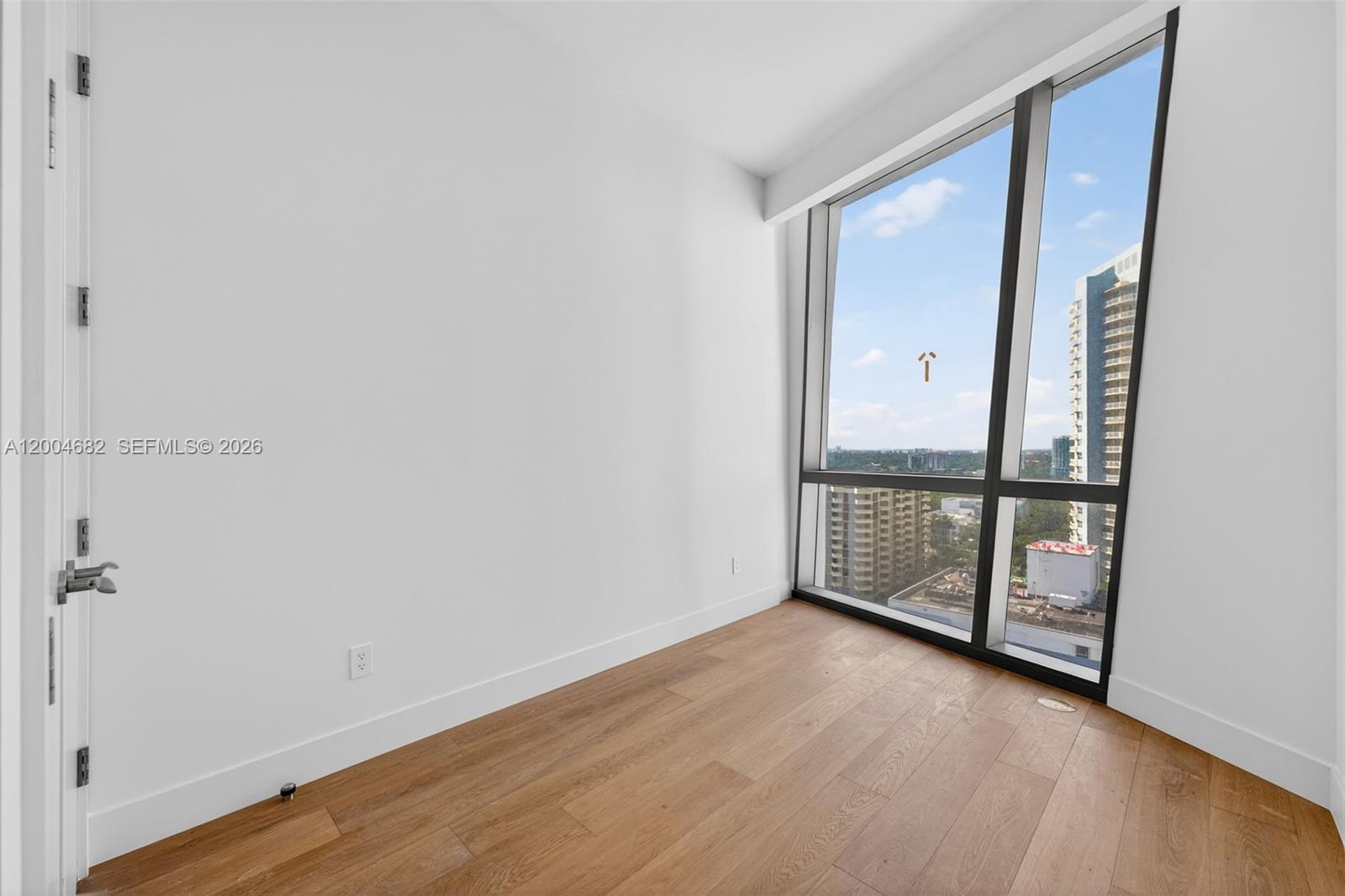 175 SE 25th Rd #1404 Miami, FL 33129