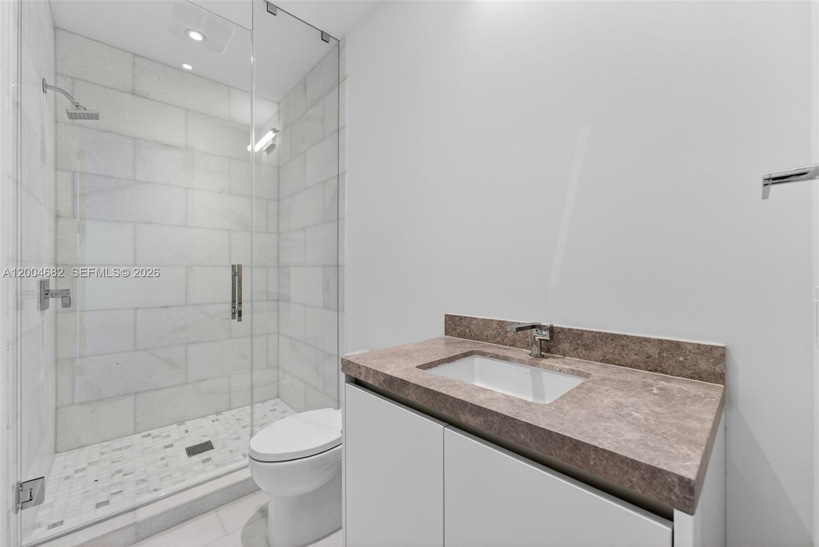 175 SE 25th Rd #1404 Miami, FL 33129