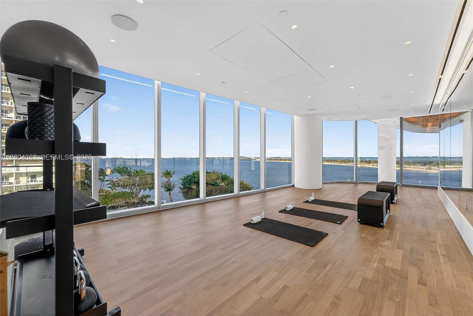 175 SE 25th Rd #1404 Miami, FL 33129