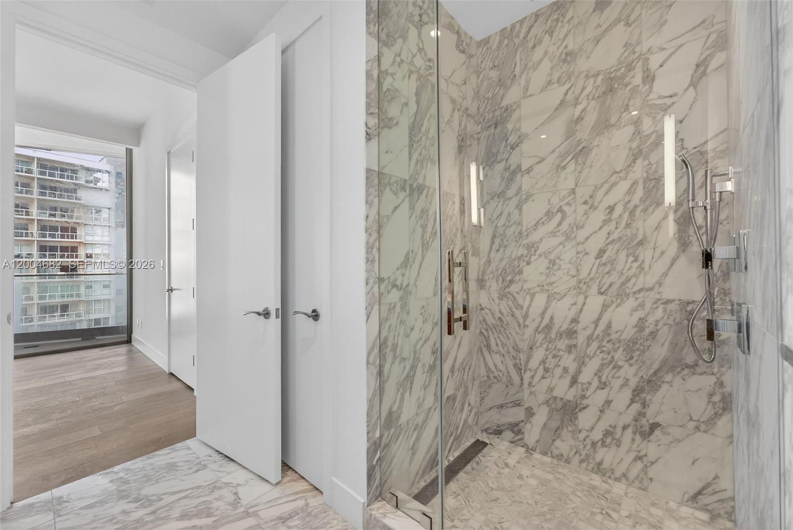 175 SE 25th Rd #1404 Miami, FL 33129