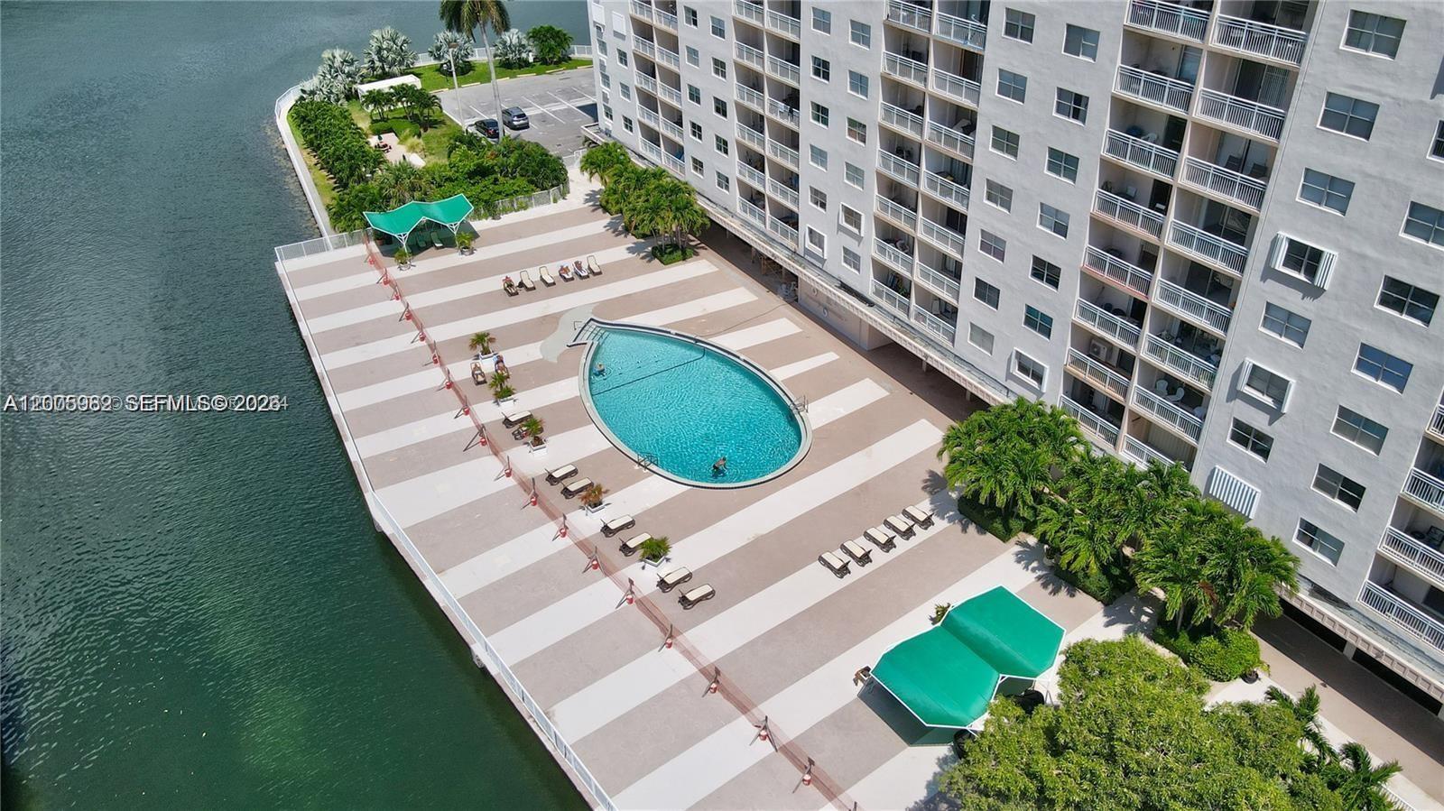 400 Kings Pt Dr #331