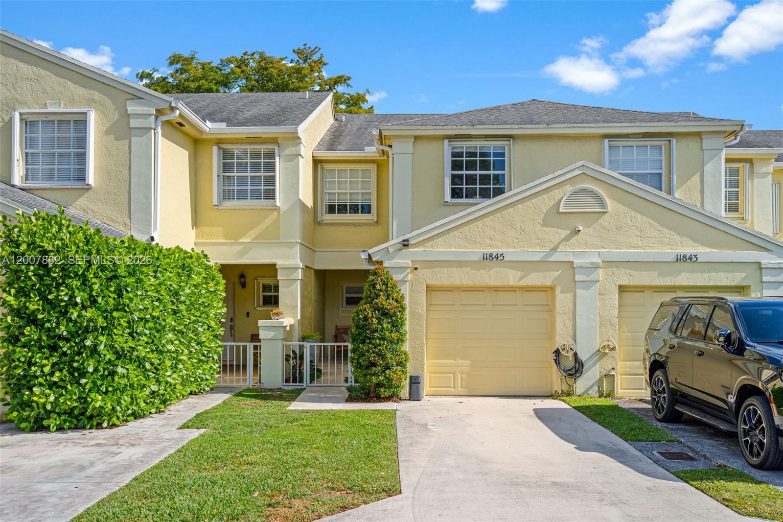 11845 SW 100th St #.