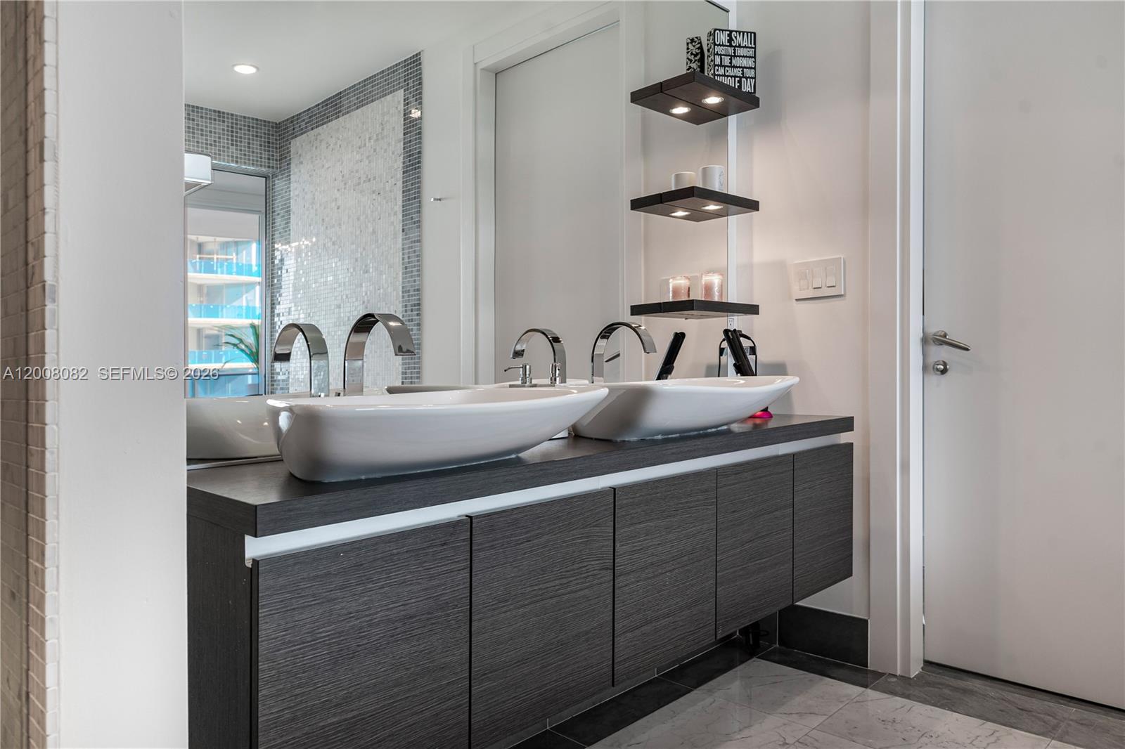 image Epic Residences23