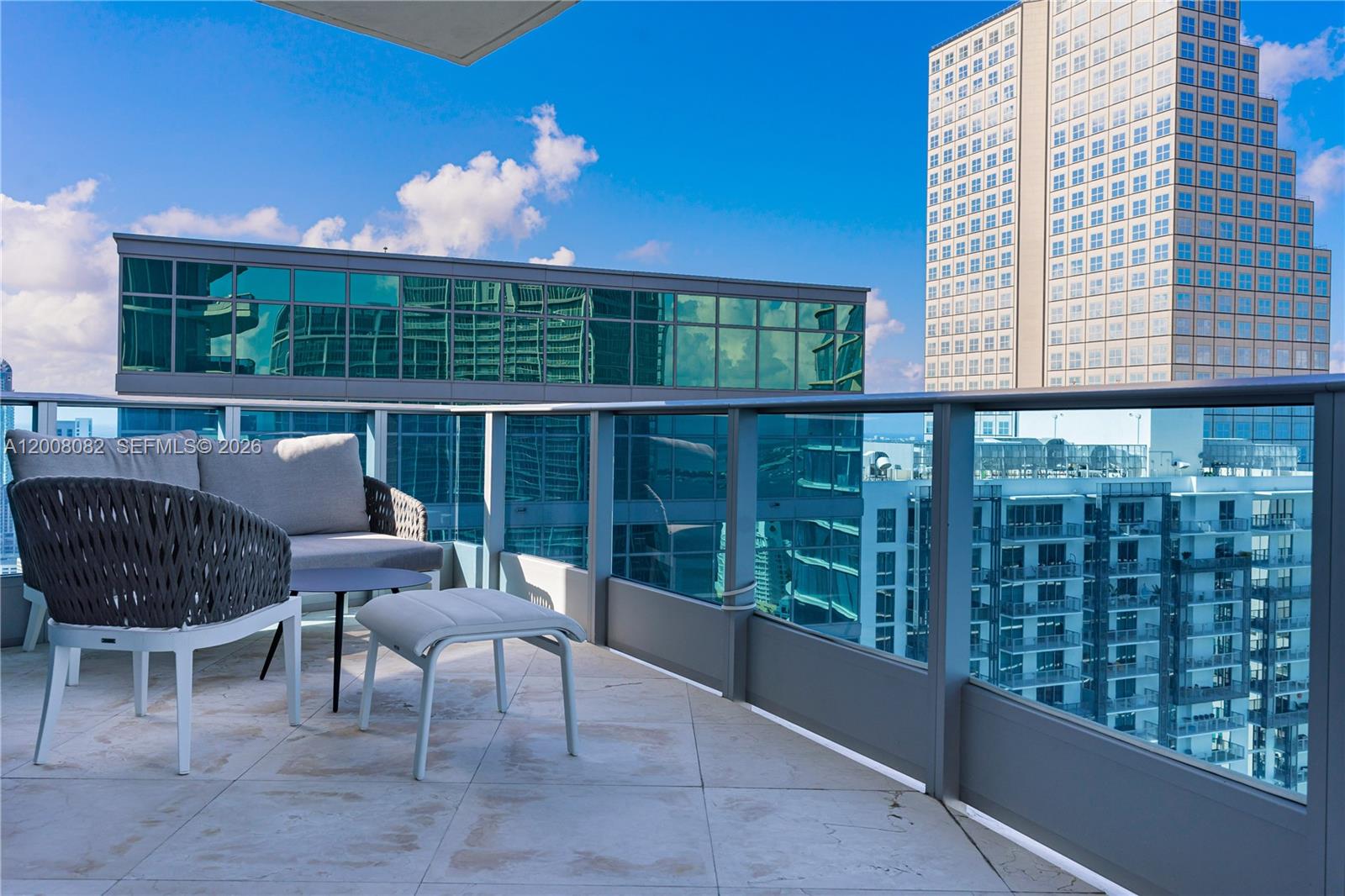 image Epic Residences31