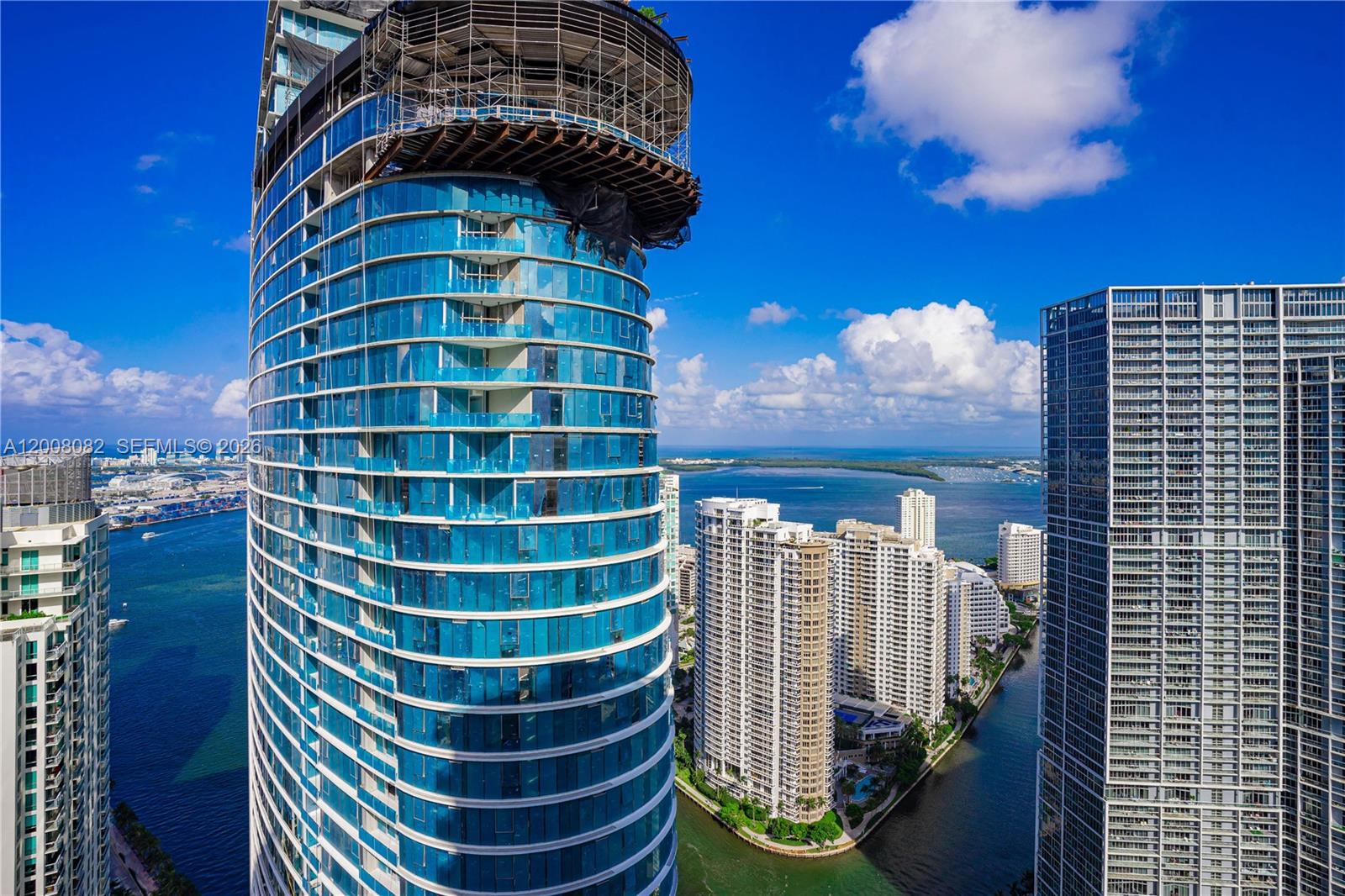 image Epic Residences32