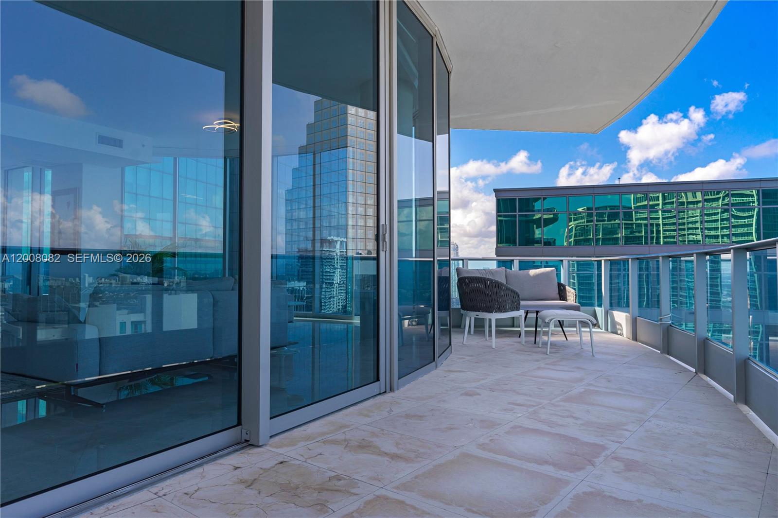 image Epic Residences33