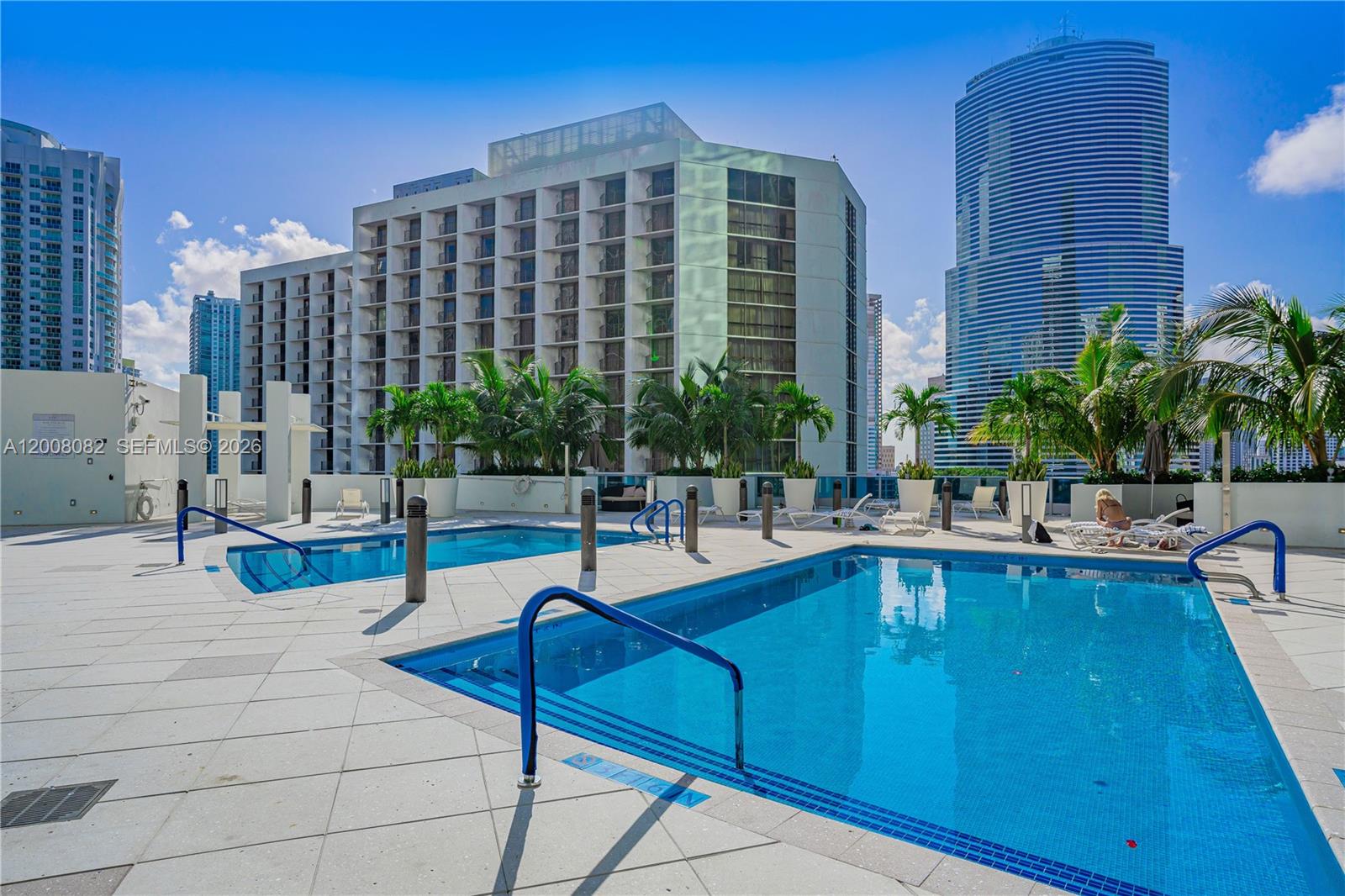 image Epic Residences34