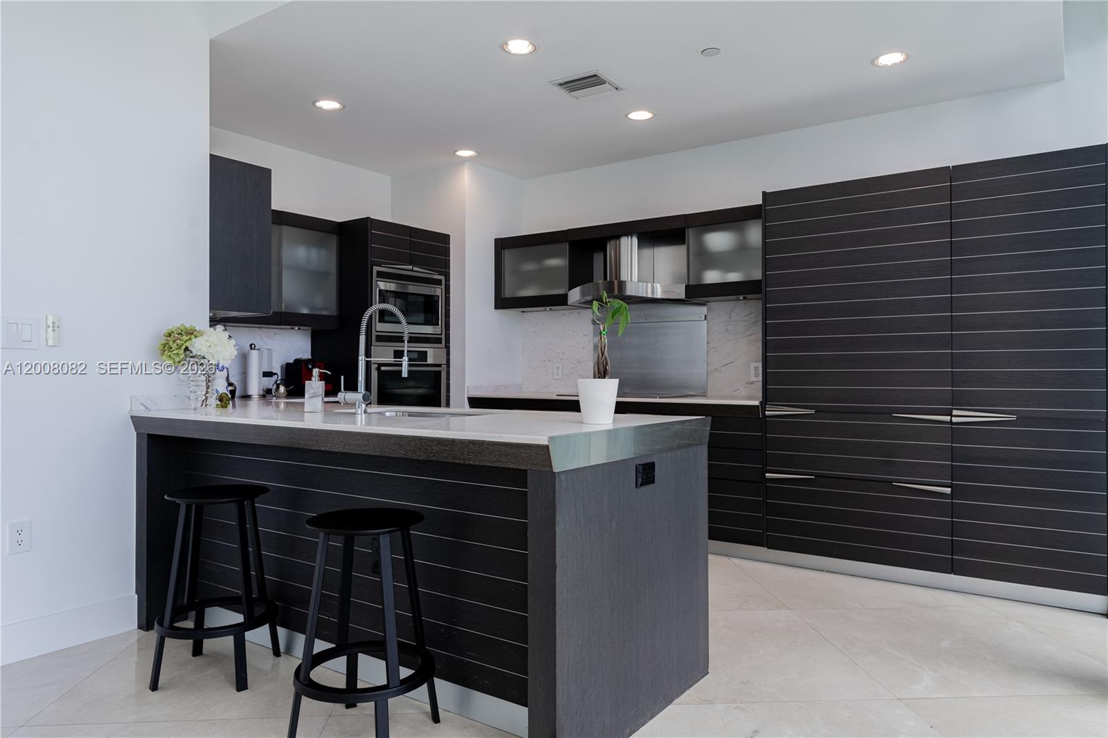 image Epic Residences7