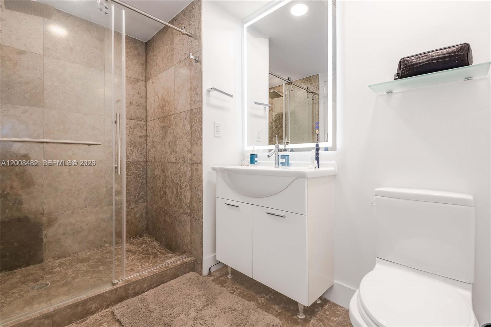 465 Brickell Ave #5101 Miami, FL 33131