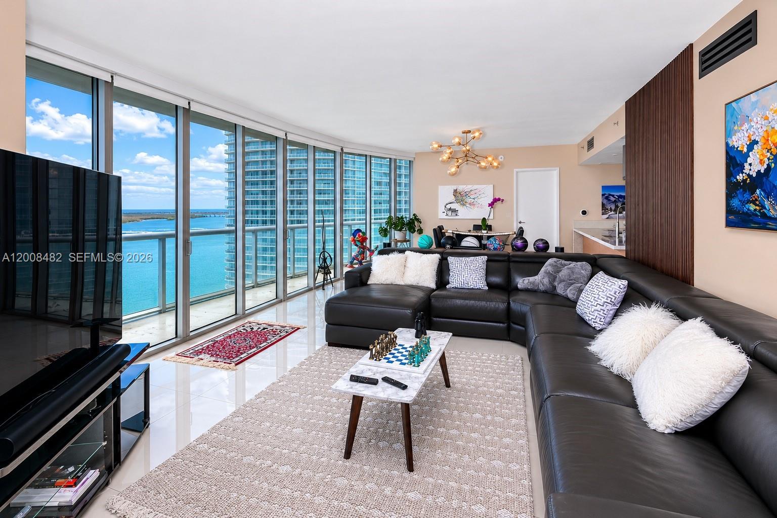 465 Brickell Ave #5101 Miami, FL 33131