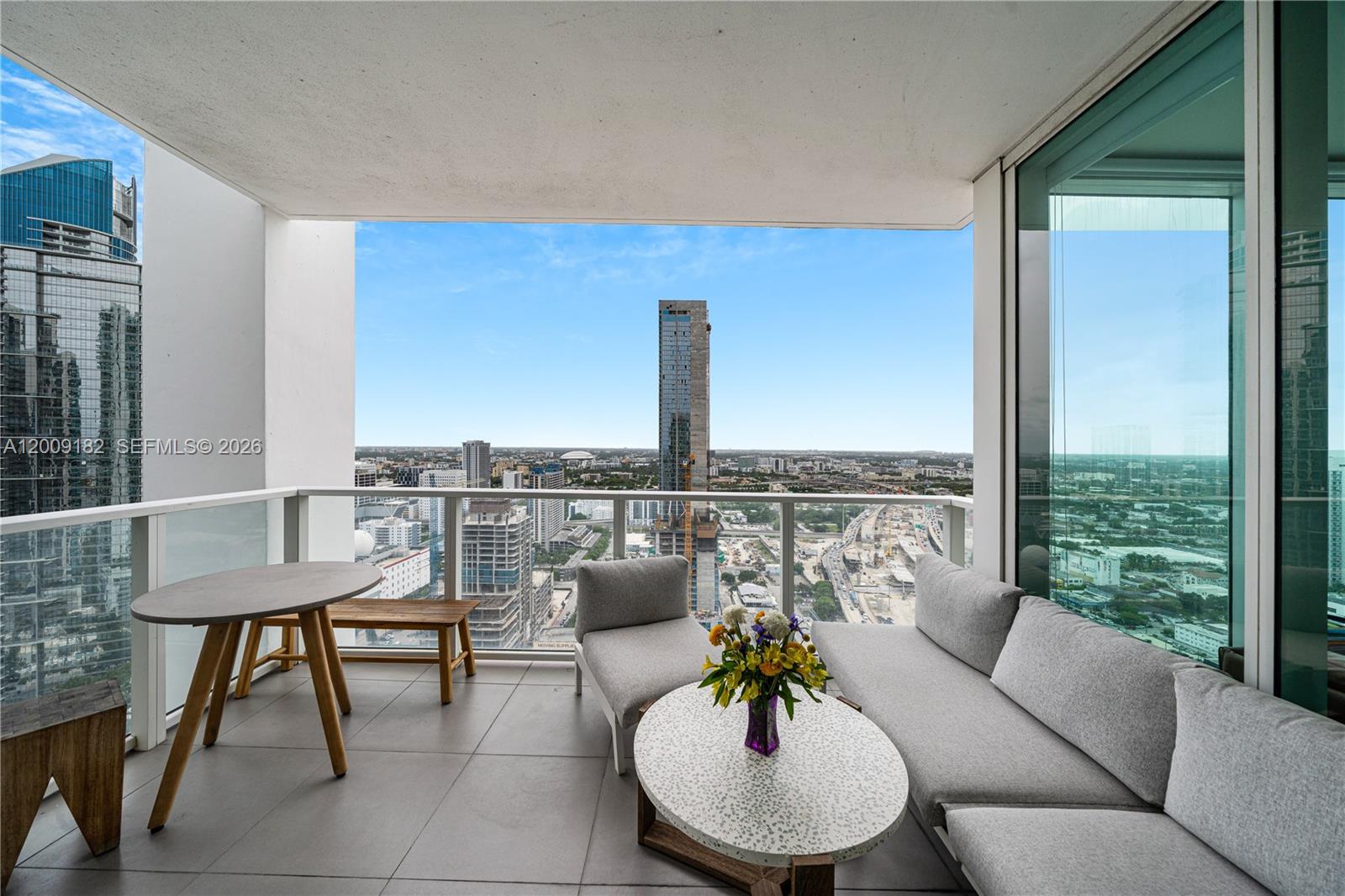 1040 Biscayne Blvd #3607 Miami, FL 33132