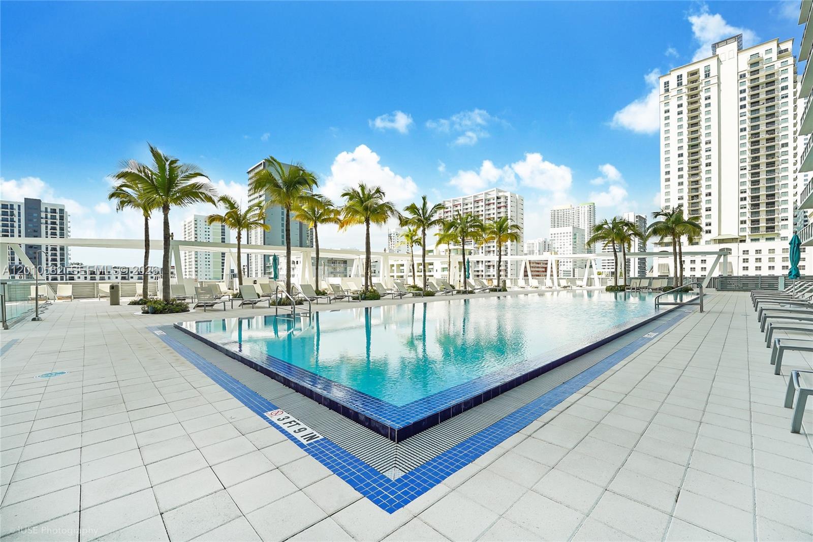 image Axis on Brickell South19