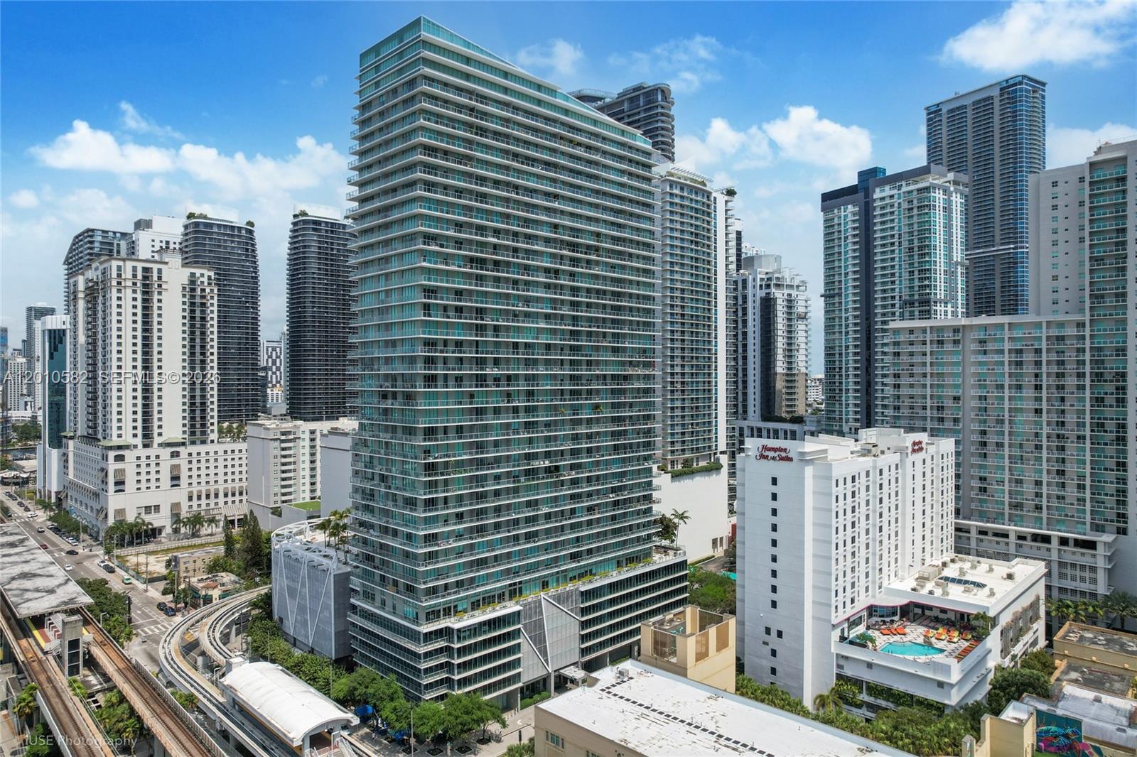 image Axis on Brickell South29