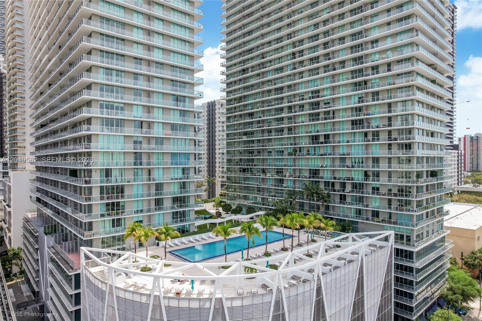 image Axis on Brickell South31