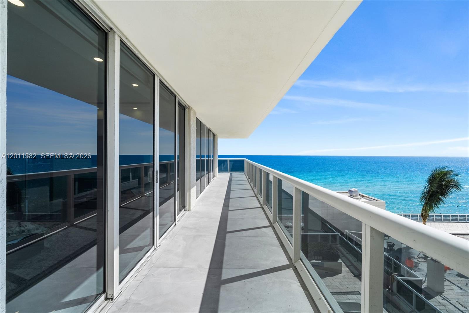 image Beach Club 226