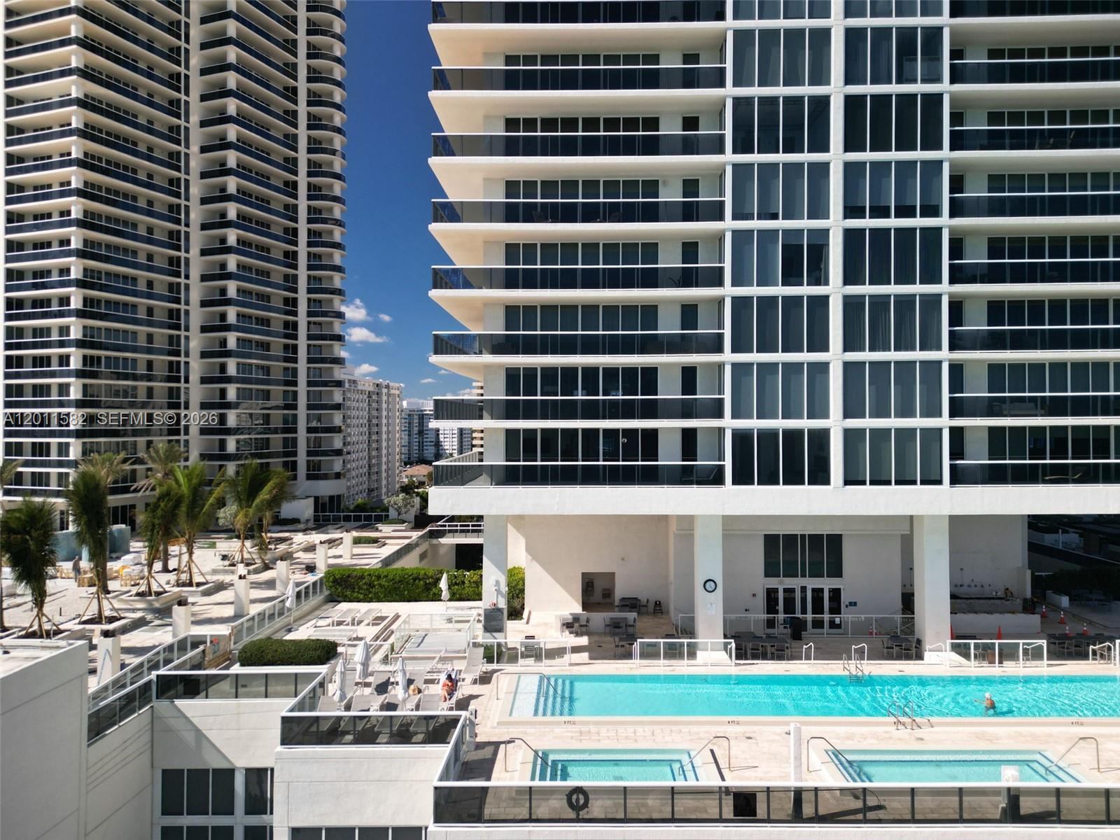 image Beach Club 232