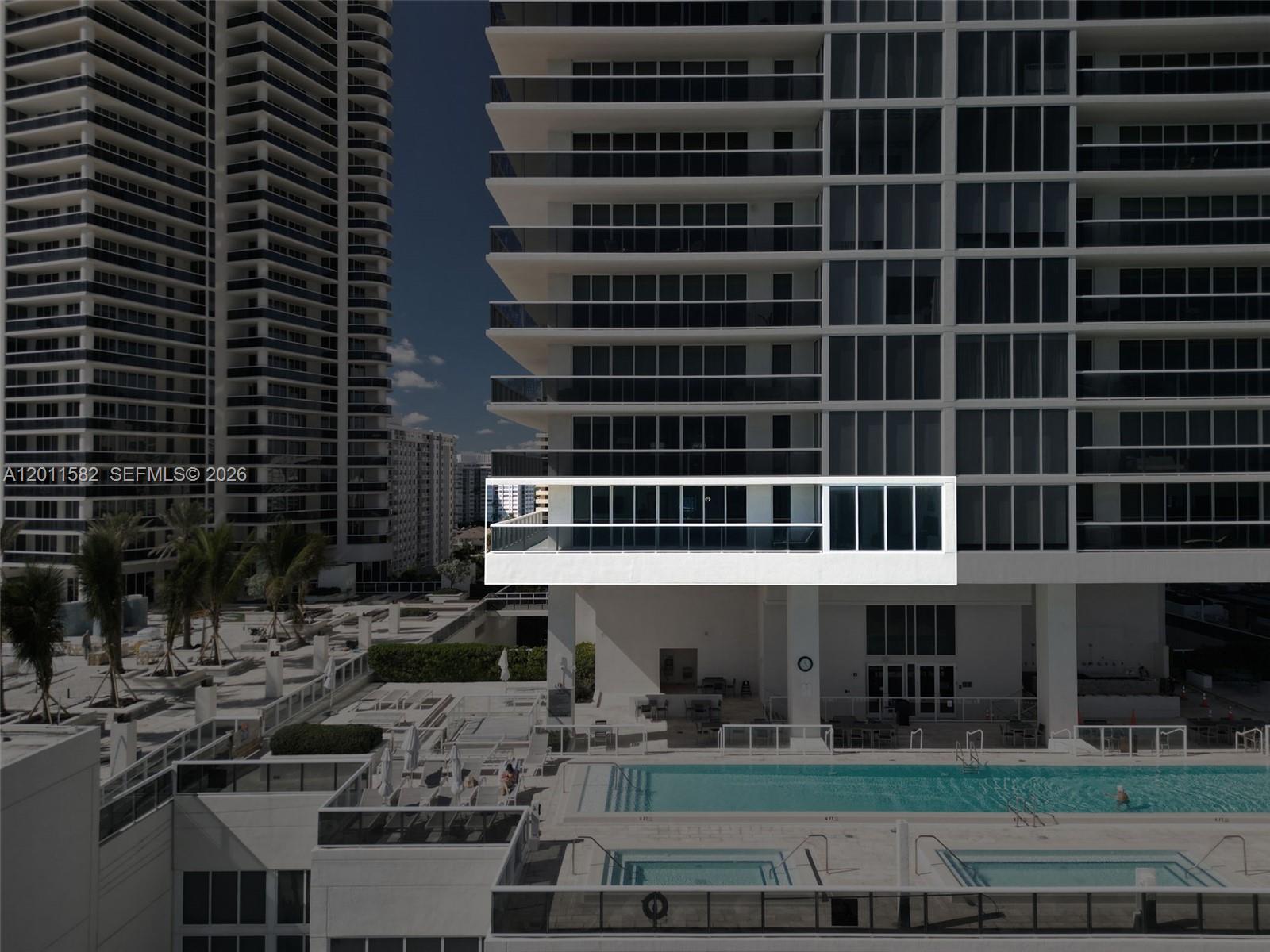 image Beach Club 234