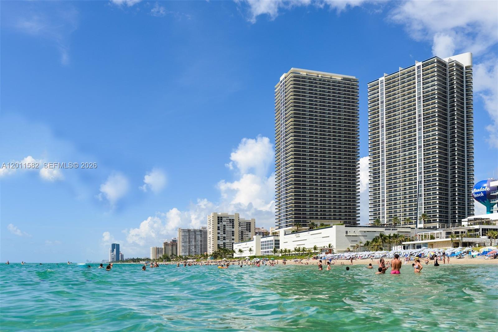 image Beach Club 240
