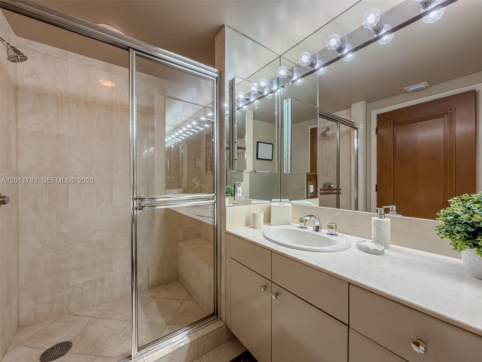 2000 Island Blvd #2503 Aventura, FL 33160