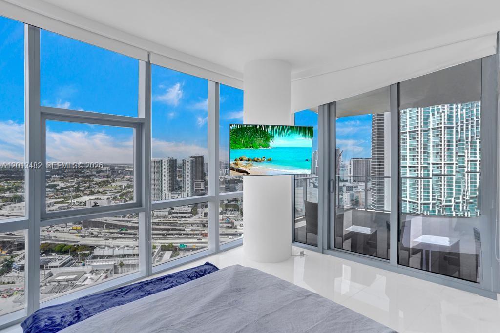 image Paramount Miami Worldcenter15