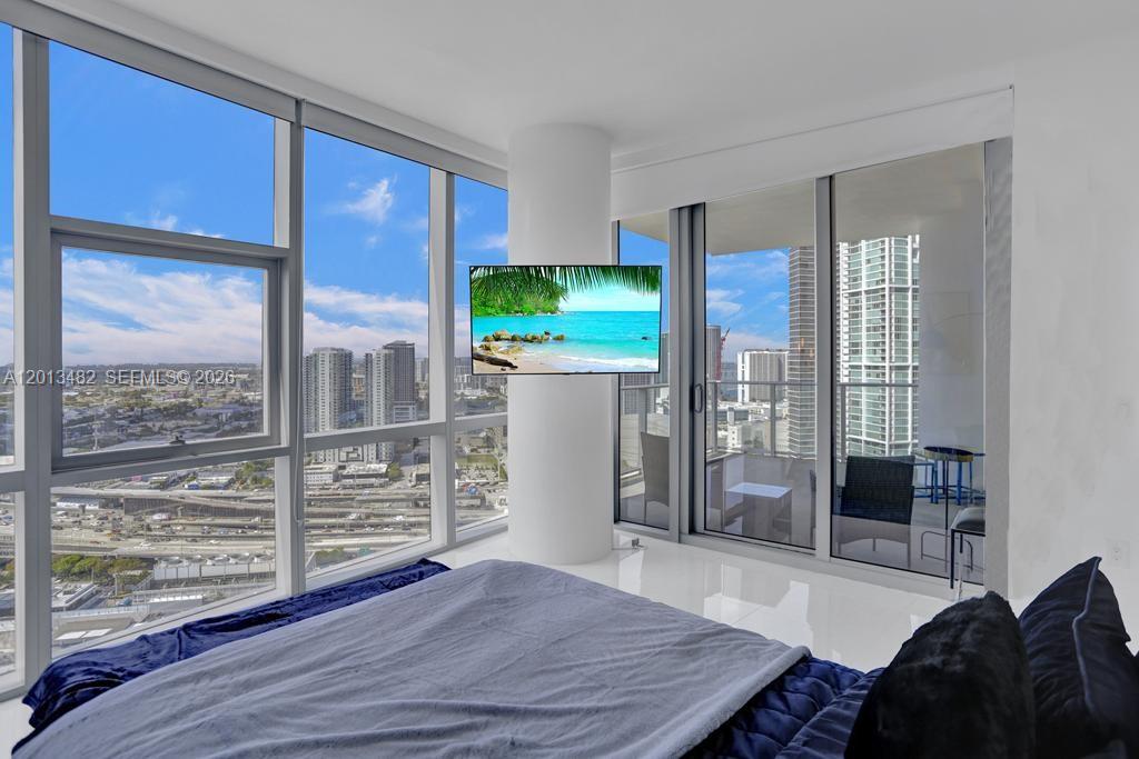 image Paramount Miami Worldcenter16