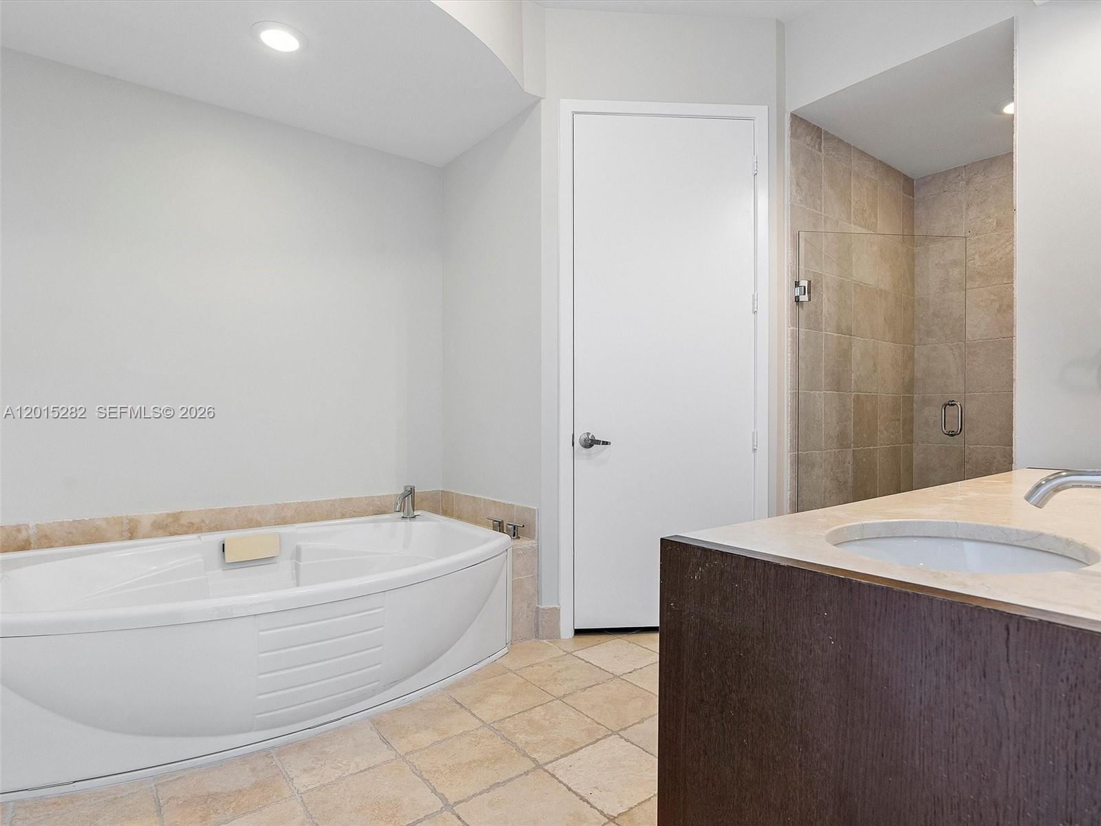 18201 Collins Ave #4009 Sunny Isles Beach, FL 33160