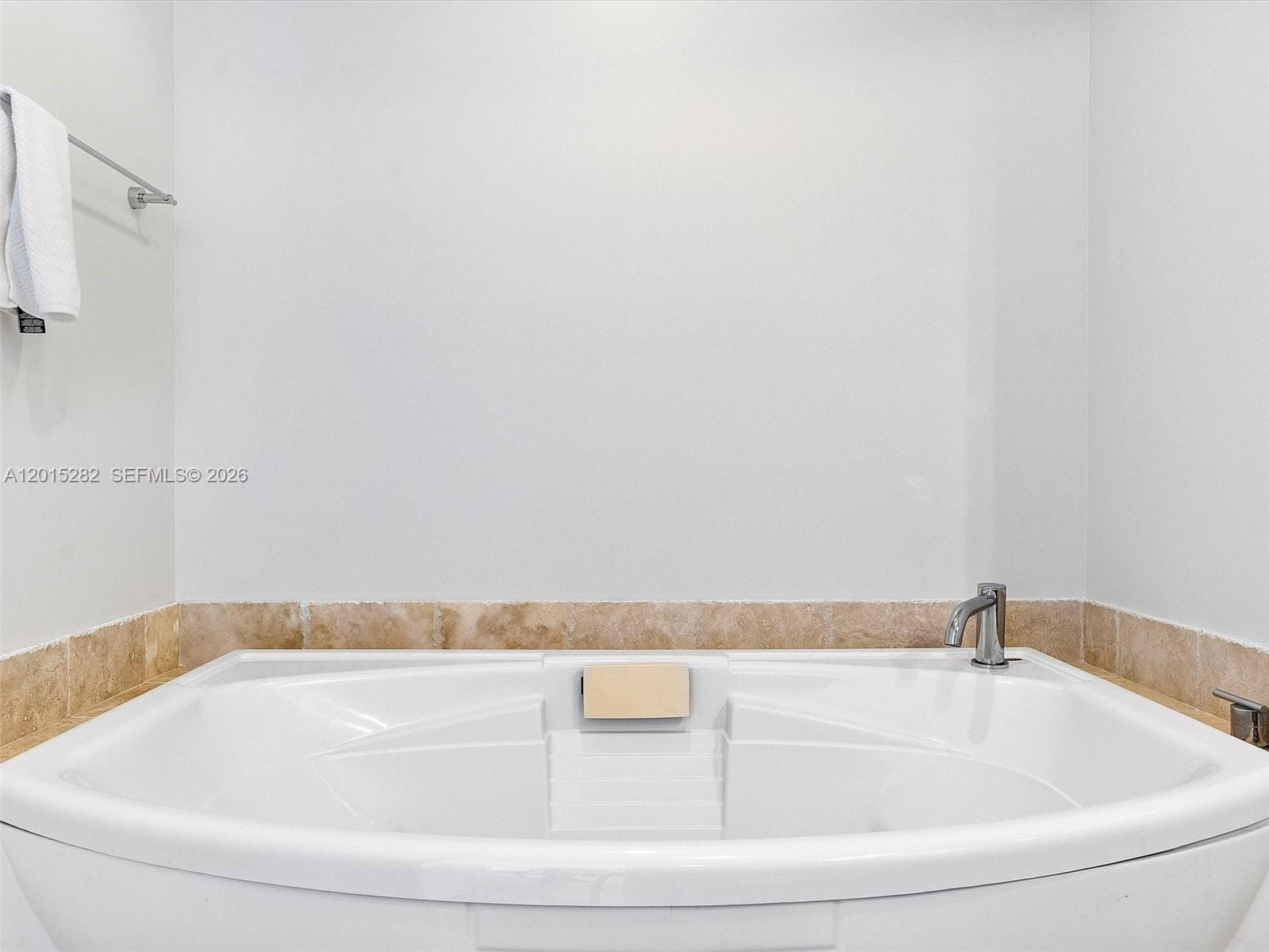 18201 Collins Ave #4009 Sunny Isles Beach, FL 33160