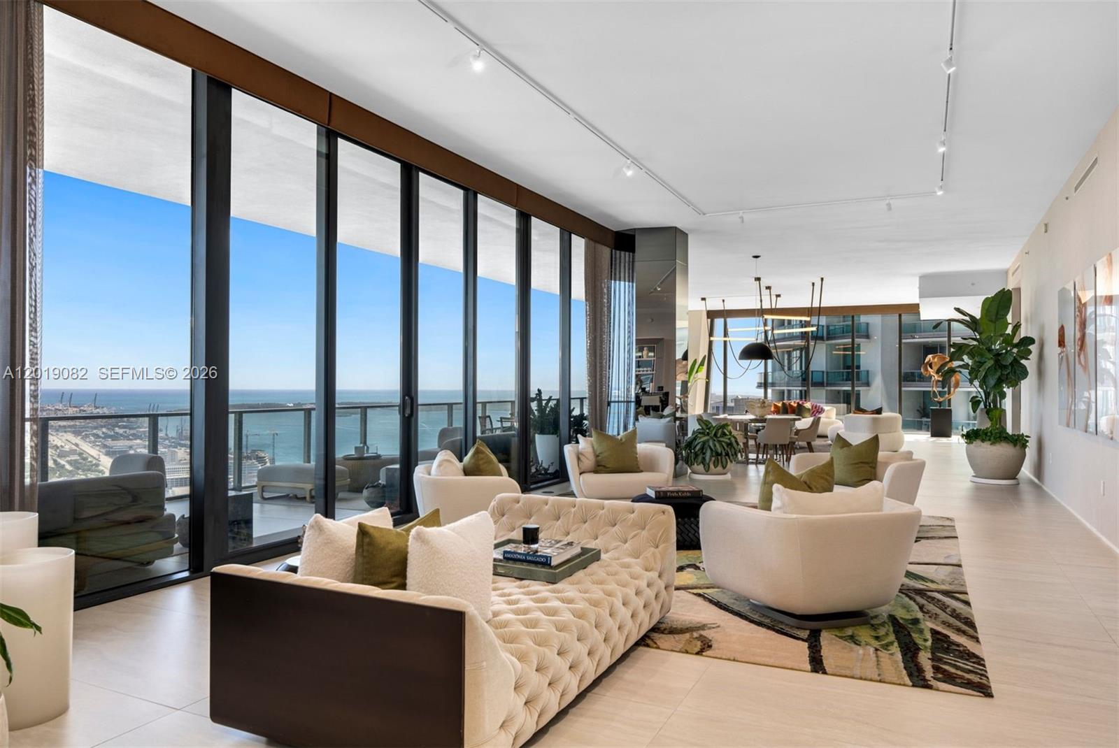 1000 Biscayne Blvd #5101 Miami, FL 33132