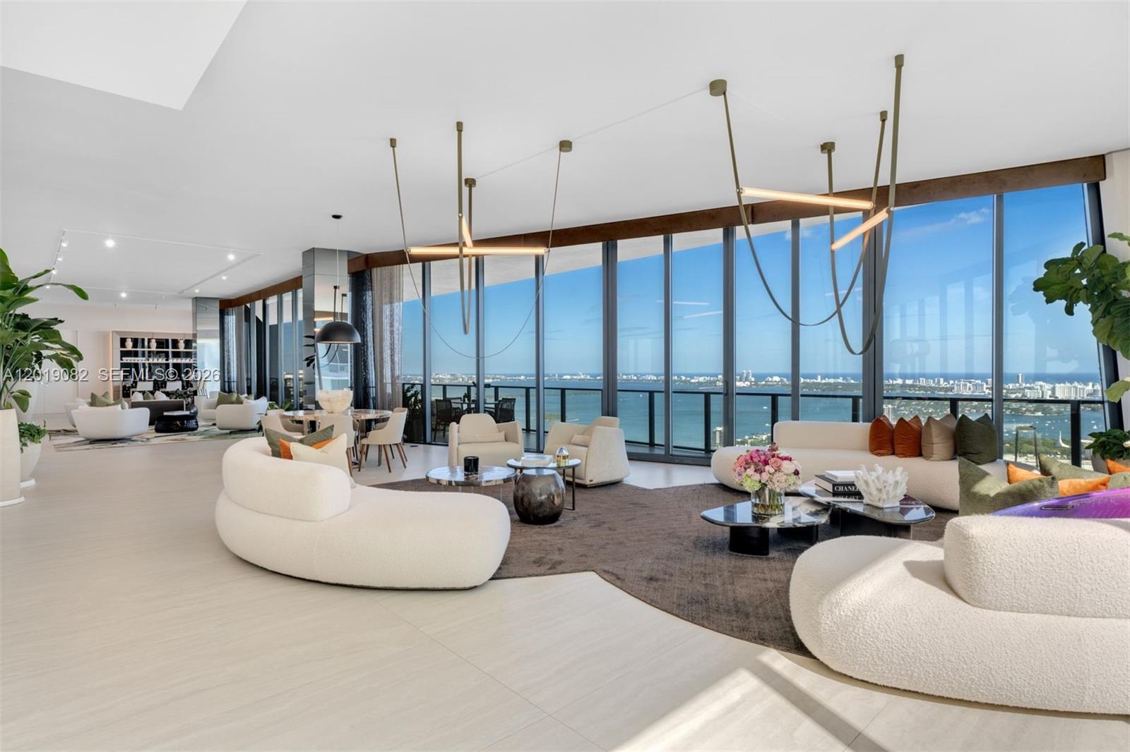 1000 Biscayne Blvd #5101 Miami, FL 33132