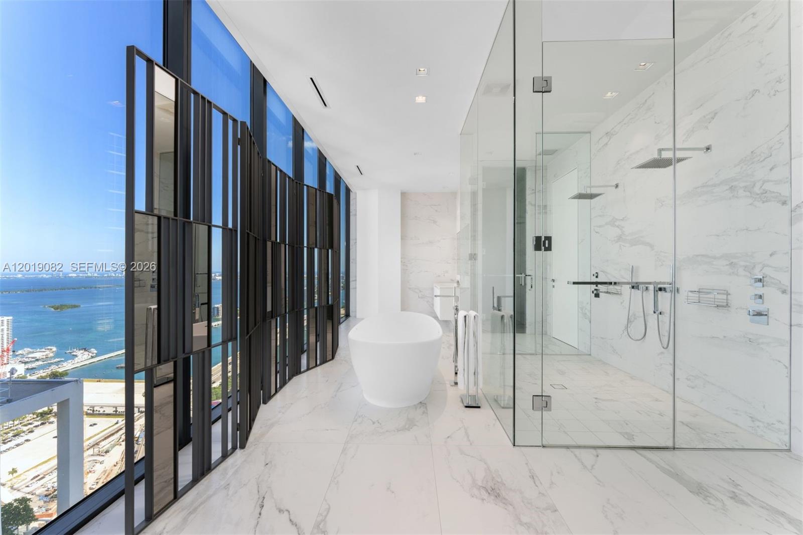 1000 Biscayne Blvd #5101 Miami, FL 33132