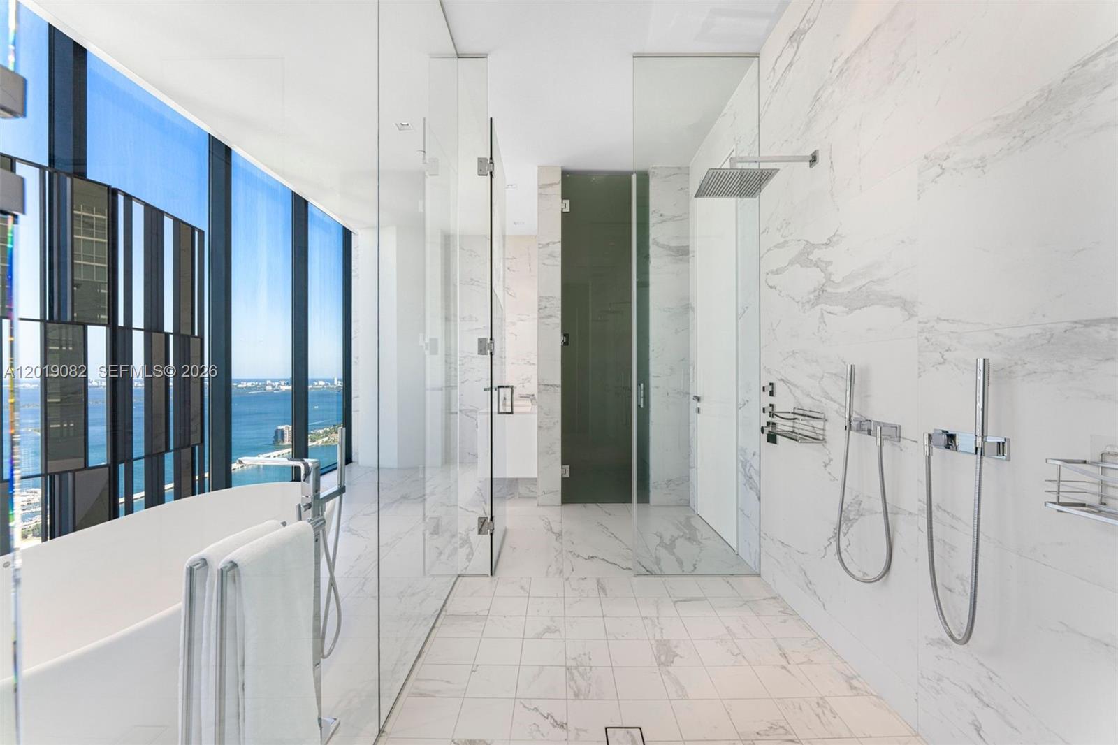 1000 Biscayne Blvd #5101 Miami, FL 33132
