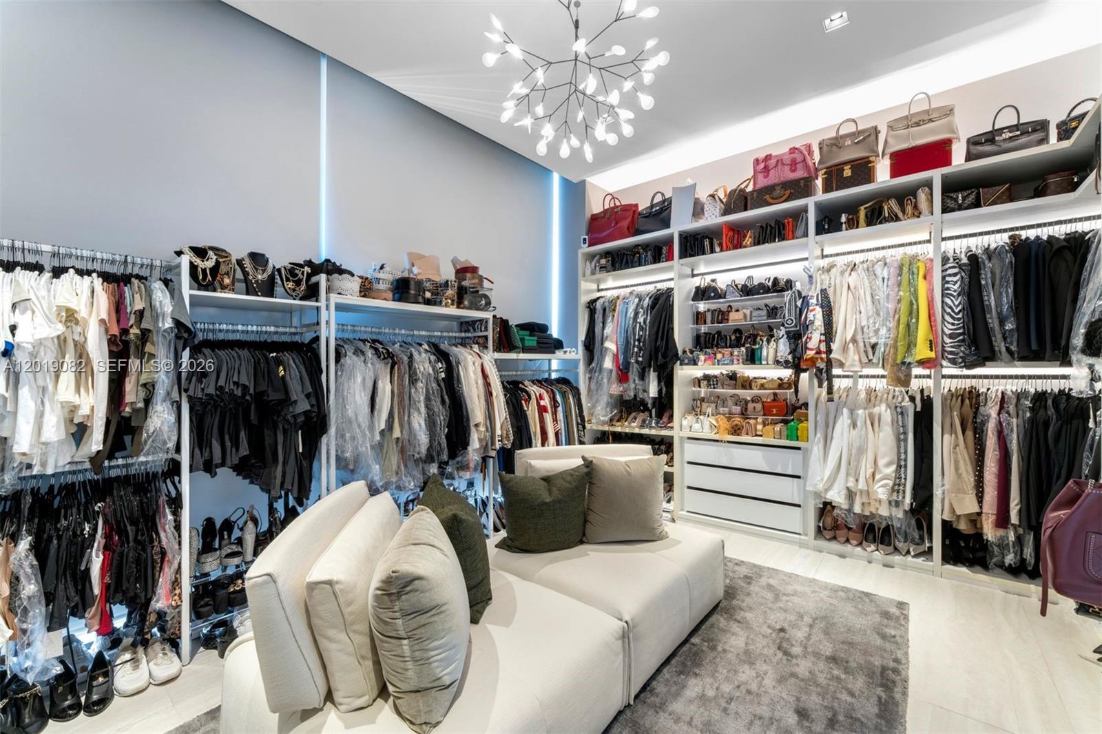 1000 Biscayne Blvd #5101 Miami, FL 33132