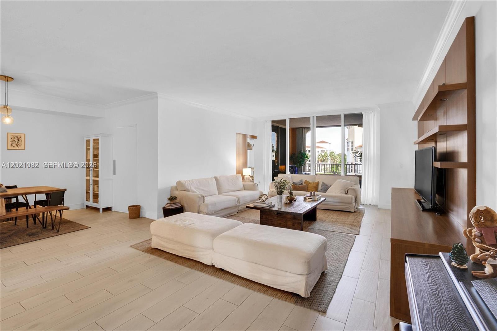 735 Crandon Blvd #503