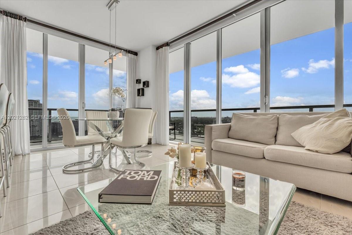 image Axis on Brickell South0