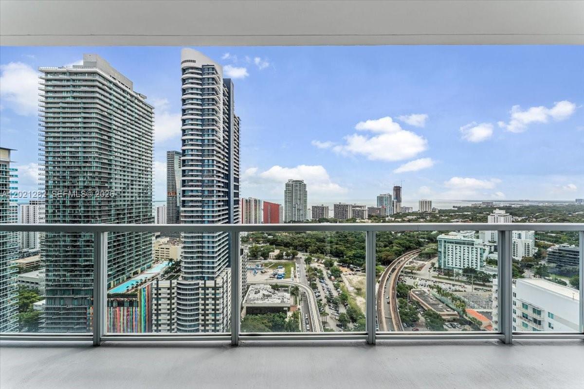 image Axis on Brickell South13
