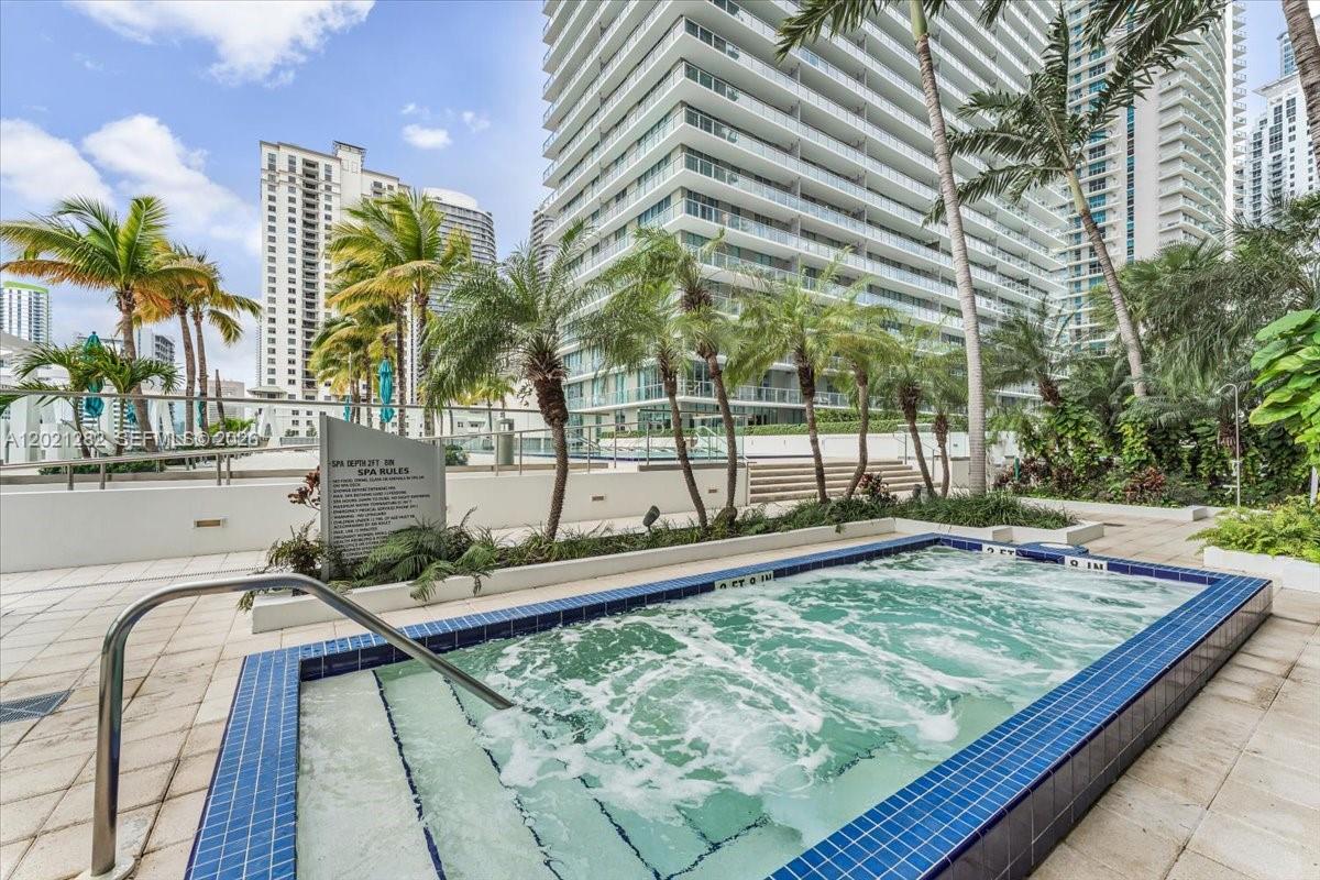 image Axis on Brickell South17