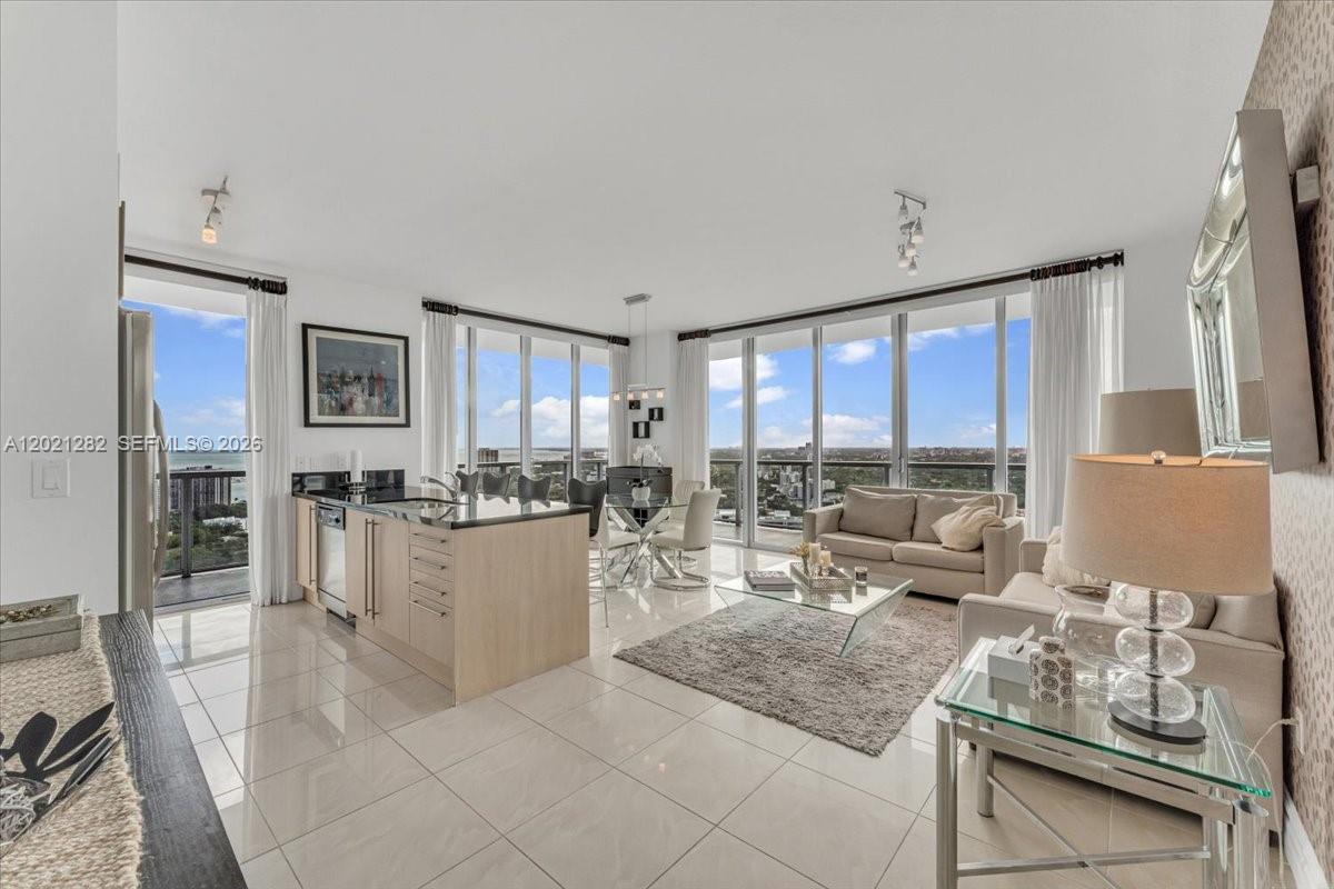 image Axis on Brickell South6