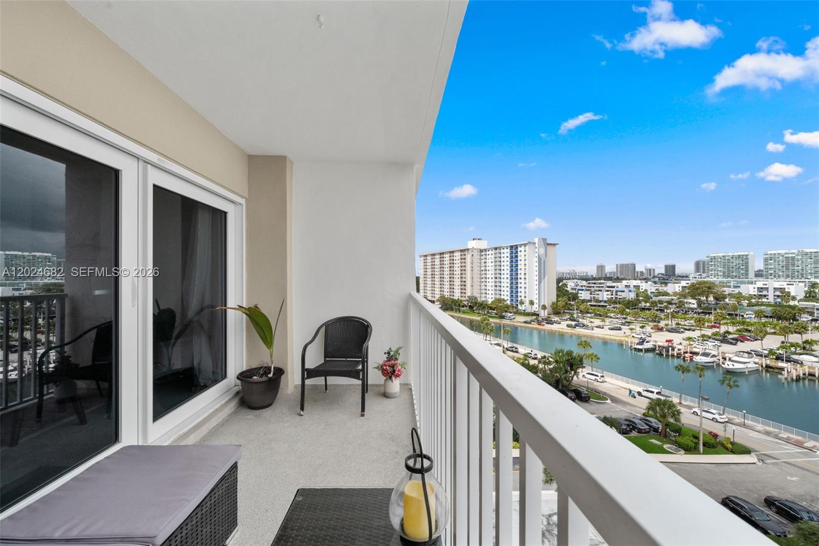 300 Bayview Dr #807 Sunny Isles Beach, FL 33160