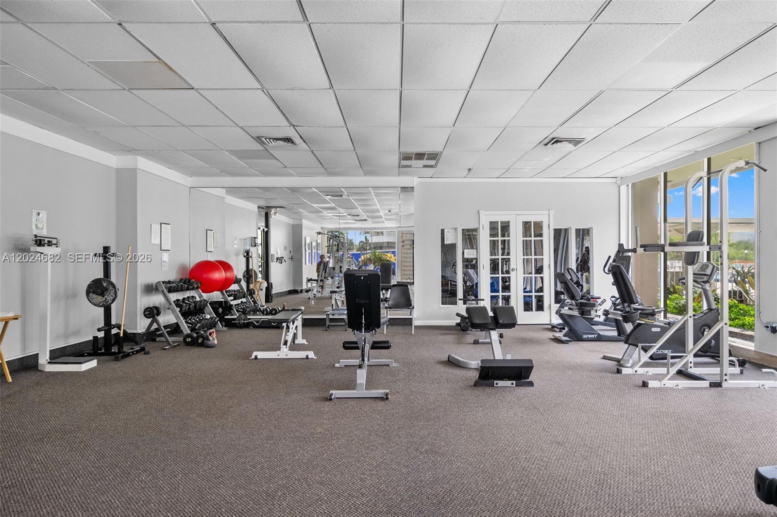 300 Bayview Dr #807 Sunny Isles Beach, FL 33160