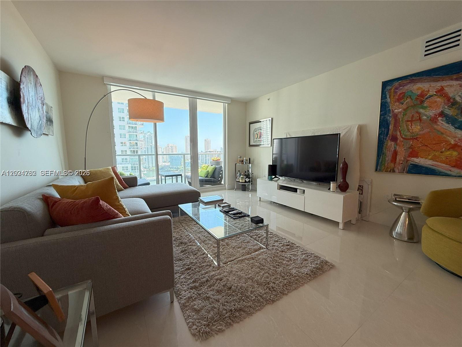 image The Mark on Brickell9