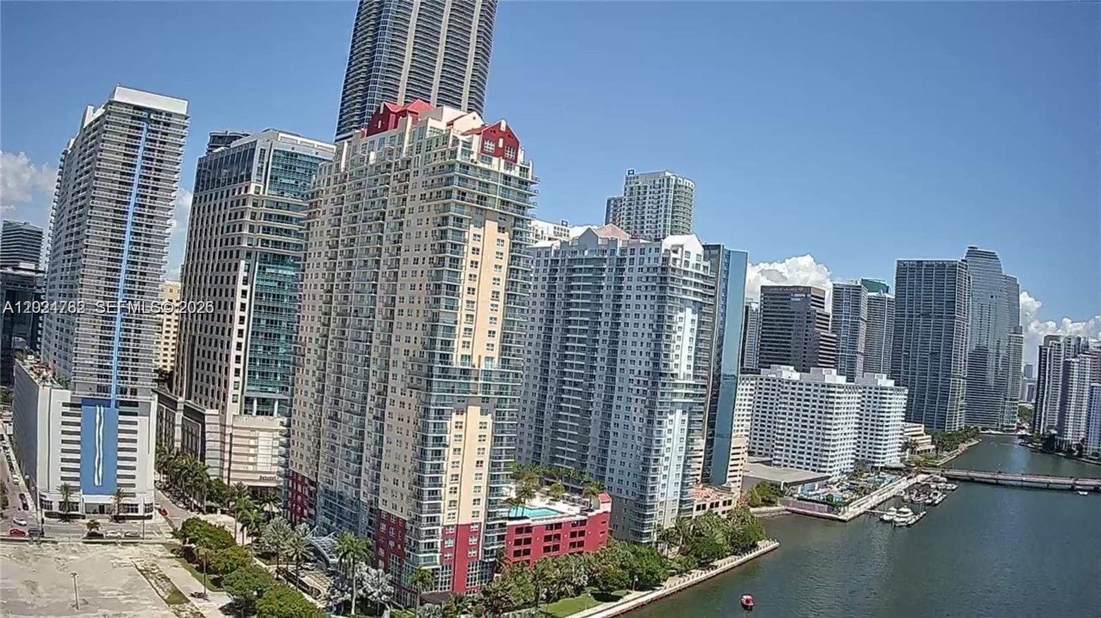 image The Mark on Brickell2