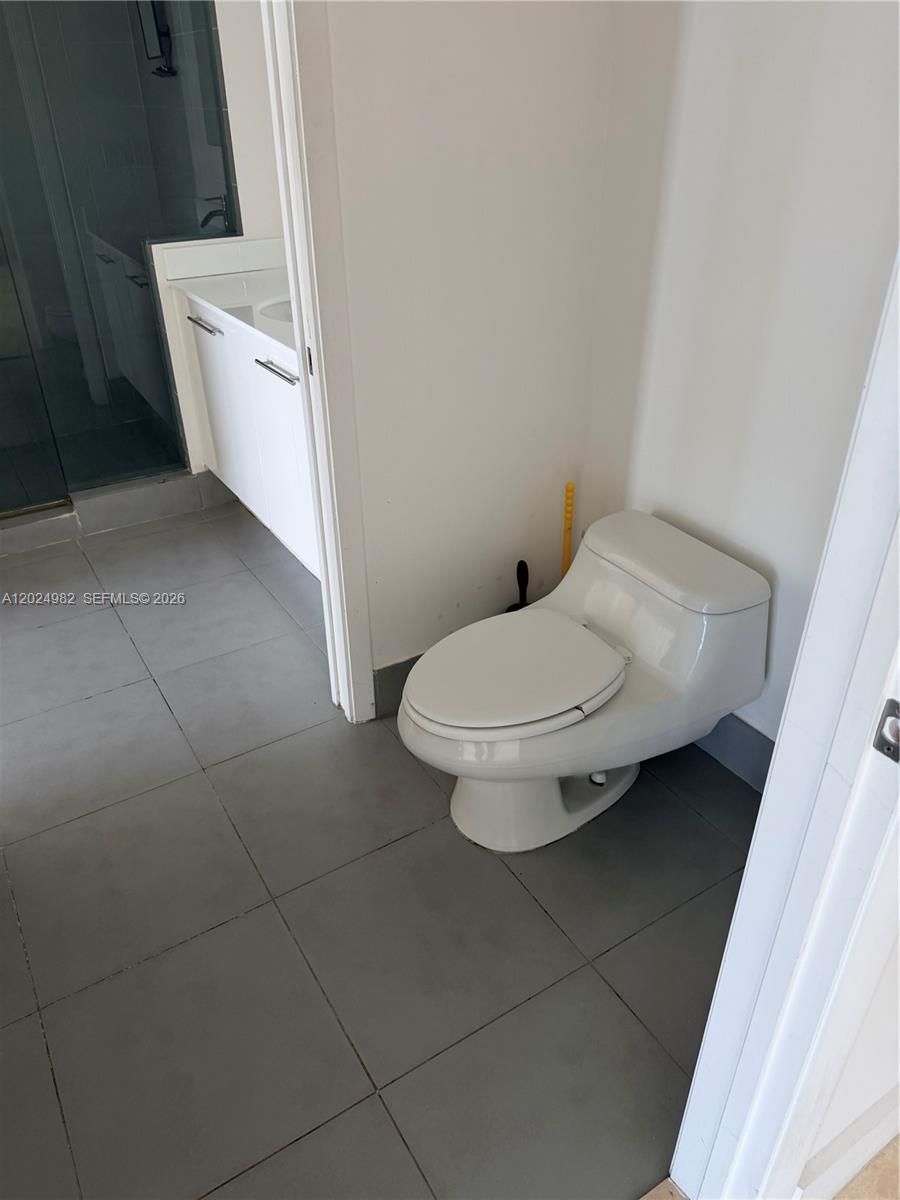 92 SW 3rd St #3909 Miami, FL 33130