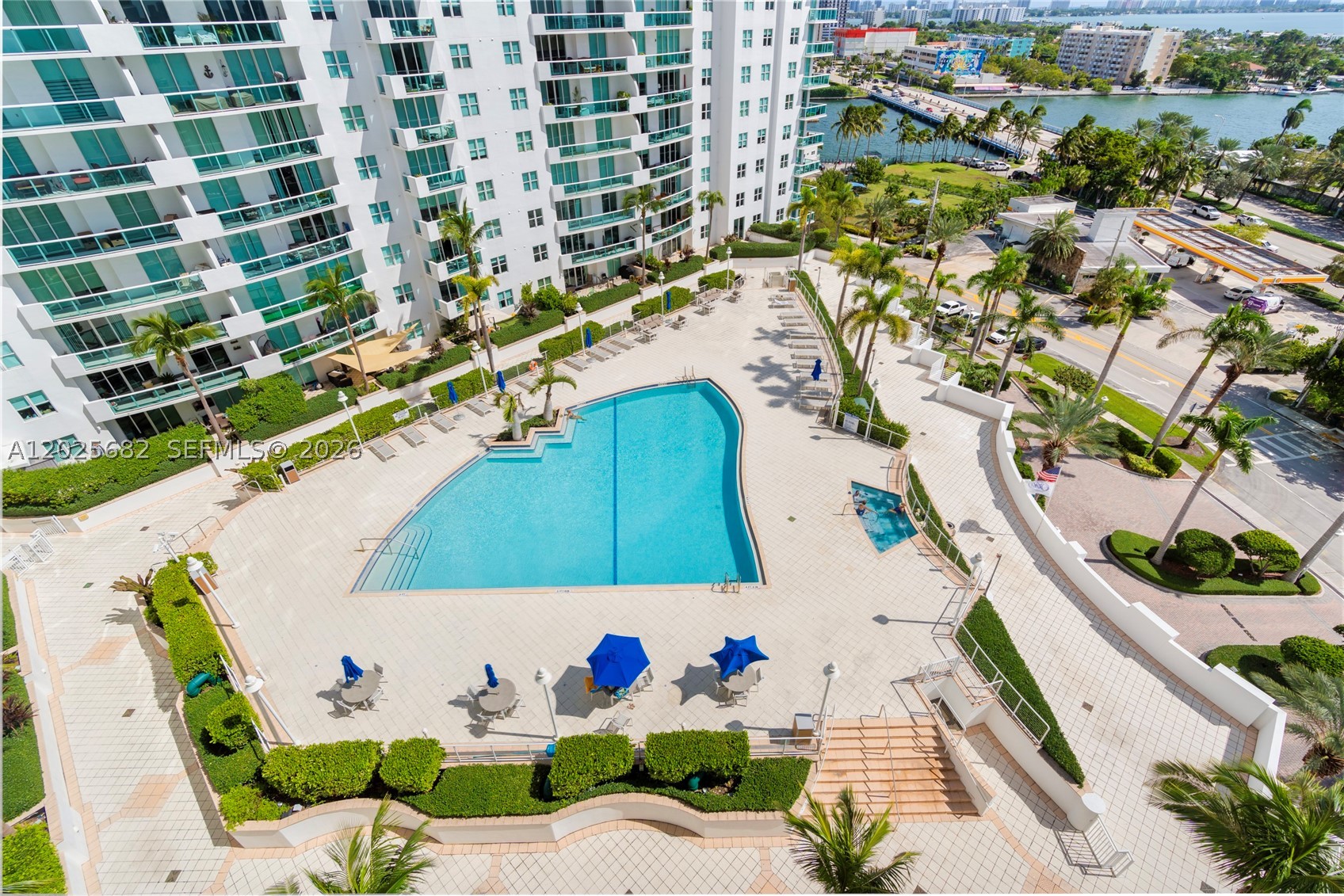 image 360 Condos38