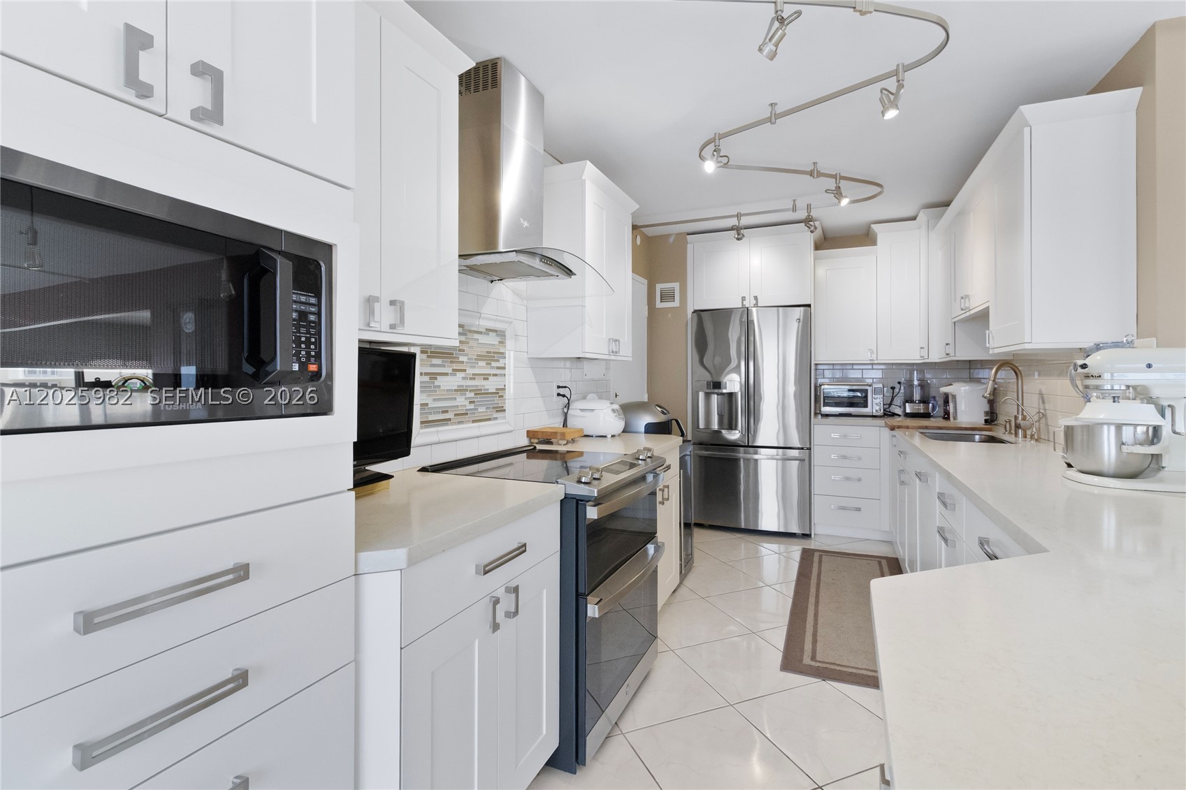 111 N Pompano Bch Blvd #909 Pompano Beach, FL 33062
