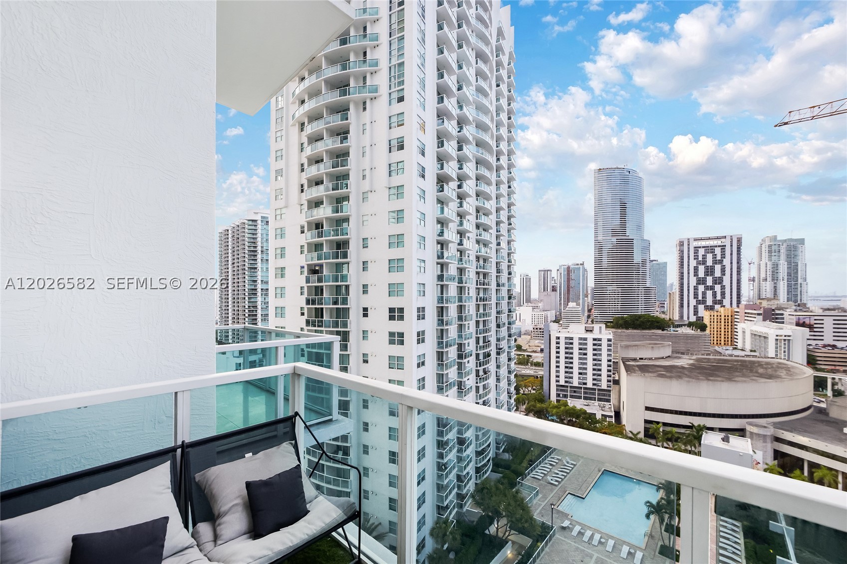 image Brickell on the River South16