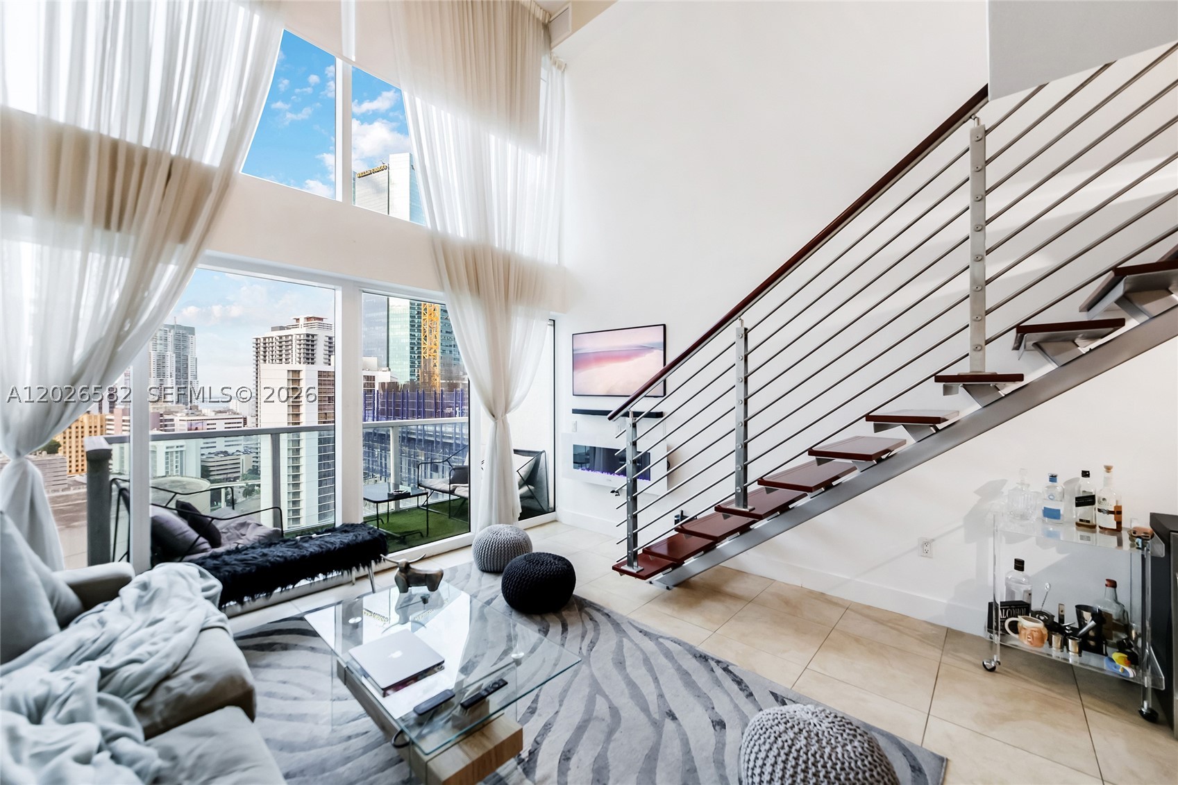 image Brickell on the River South3