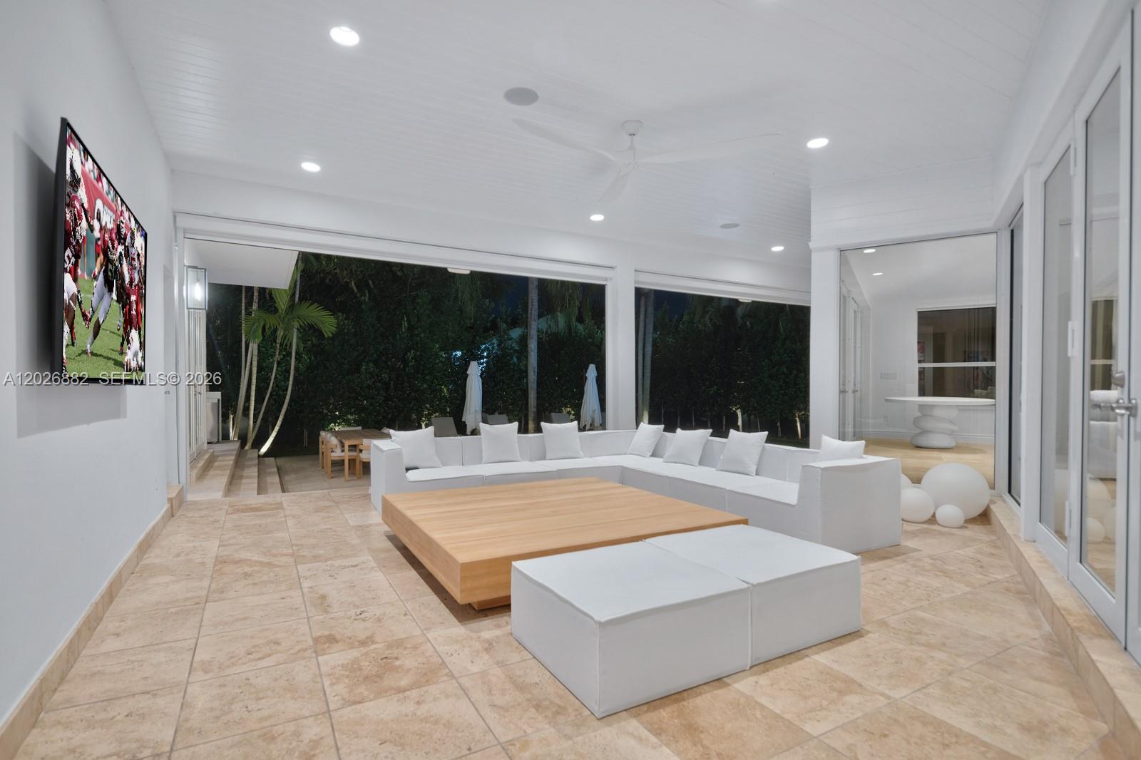 7155 E Lago Dr Coral Gables, FL 33143