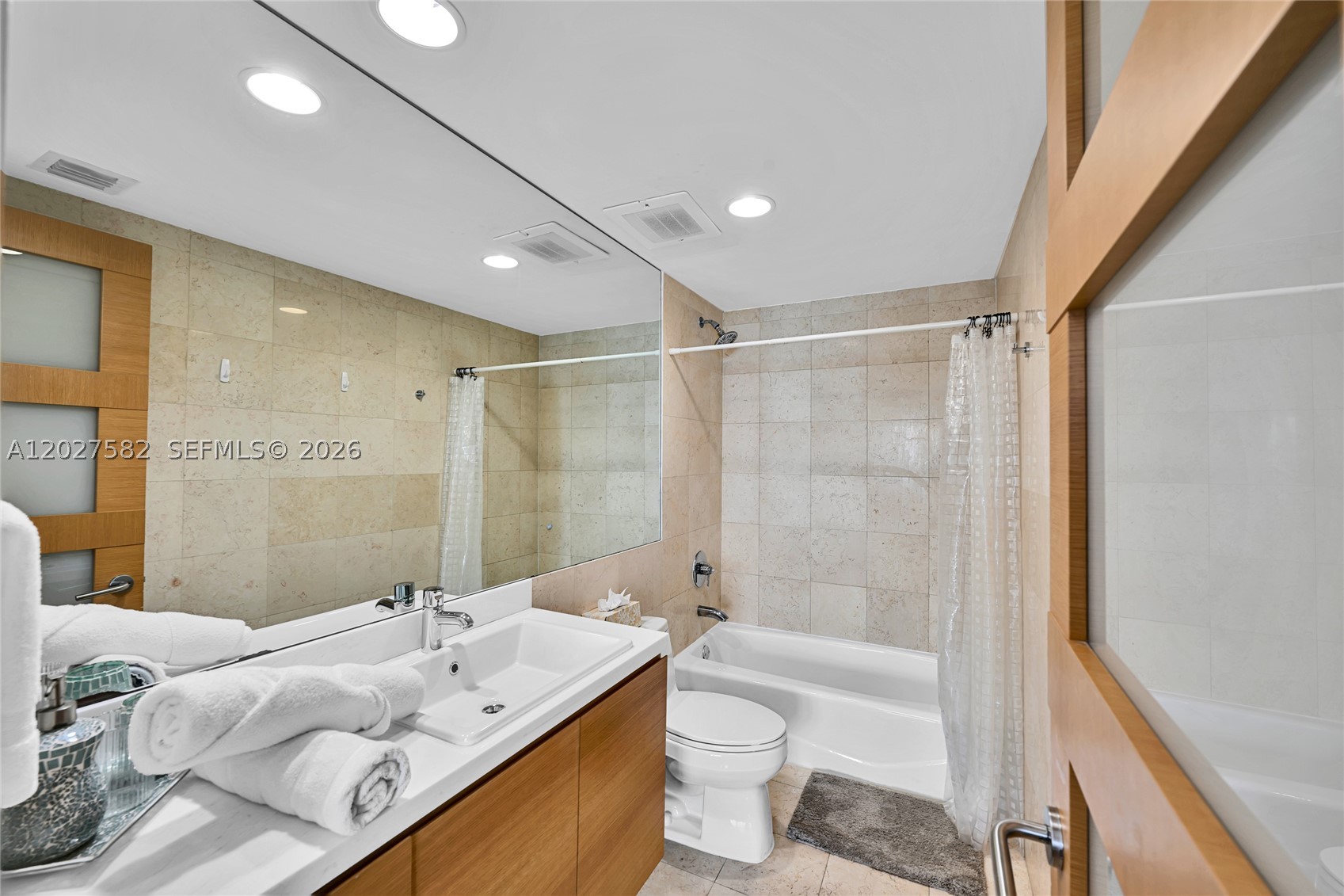 image Beach Club 223