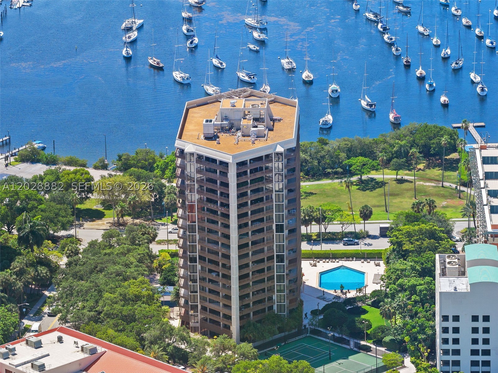 image Yacht Harbour13