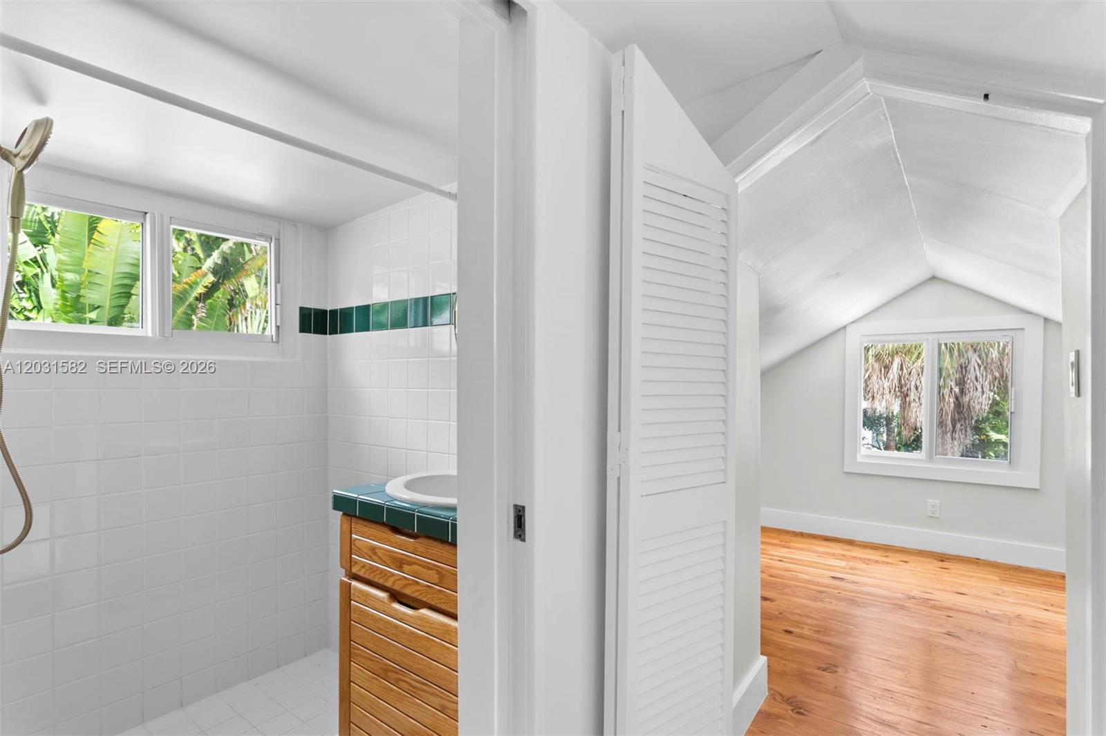 3945 Loquat Miami, FL 33133